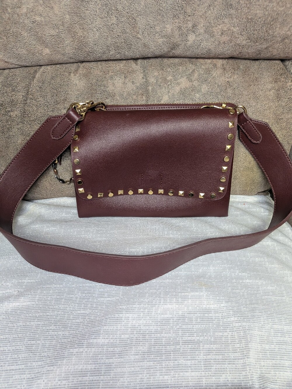 Shiraleah Chicago Burgundy Studded Triple Gusset Crossbody